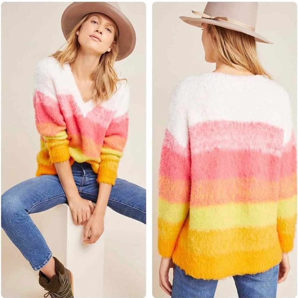 Anthropologie v neck xs